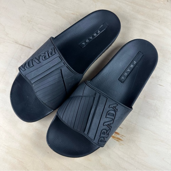 Prada slides - Picture 8 of 11